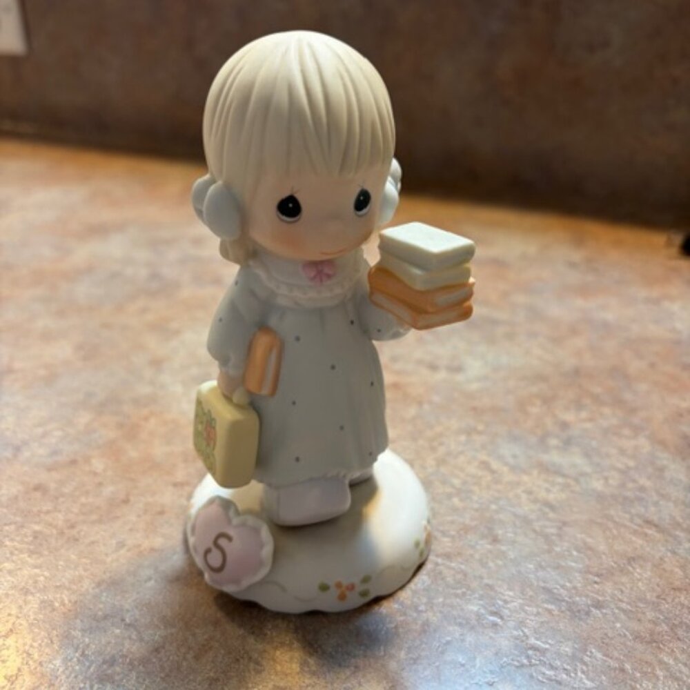 1995 "Growing in Grace" Age 5 Precious Moment